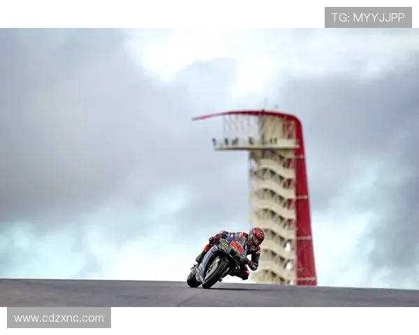 MotoGP赛季争冠白热化车手转会与新规引发全球关注热议焦点