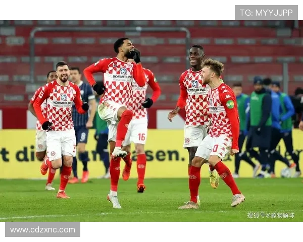 从草根到德甲舞台柏林联俱乐部的坚持与逆袭之路精神与城市情感传奇 从草根到德甲舞台柏林联俱乐部的坚持与逆袭之路精神与城市情感传奇