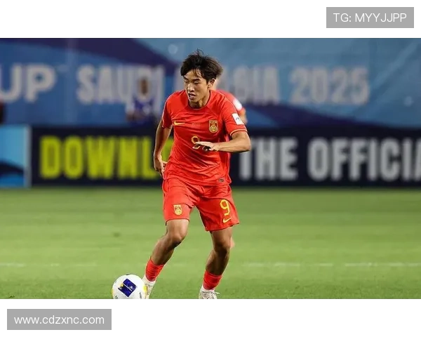 国足新星闪耀国际赛场助球队逆转取胜展现中国足球崭新力量