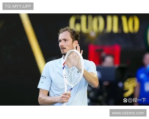 网球新星表现亮眼 未来巨星或将在2025赛季大放异彩