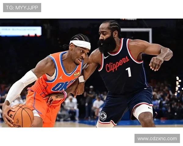 詹姆斯领衔湖人击败勇士迎来五连胜 篮网逆转雄鹿哈登表现亮眼